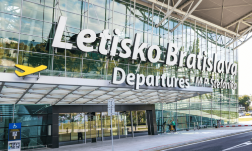 Bratislavské letisko láme rekordy. Kam najčastejšie lietali Slováci v roku 2024?