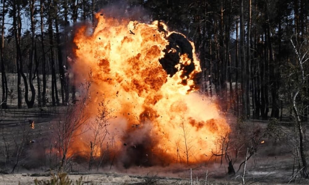 MacGyvera z Košic musely zpacifikovat speciální jednotky. Muž v bytě vyráběl výbušniny