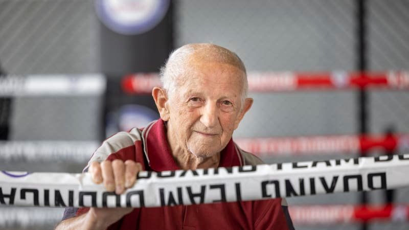 Zemřel Ján Zachara. Legenda československého boxu získala zlato na olympiádě v Helsinkách Zemřel Ján Zachara. Legenda československého boxu získala zlato na olympiádě v Helsinkách