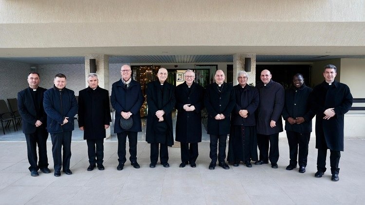 Kard. Parolin sa stretol s nunciami Blízkeho východu a hovoril s prezidentom Libanonu Kard. Parolin sa stretol s nunciami Blízkeho východu a hovoril s prezidentom Libanonu