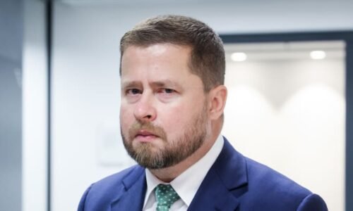 ČNB chce nalít miliardy do bitcoinu. O kryptorezervách uvažují i Švýcarsko nebo USA ČNB chce nalít miliardy do bitcoinu. O kryptorezervách uvažují i Švýcarsko nebo USA