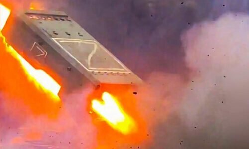 Ohnivé peklo na kupjanské frontě: salvy „Solntsepek“ zasypaly britské samohybné vozy AS-90