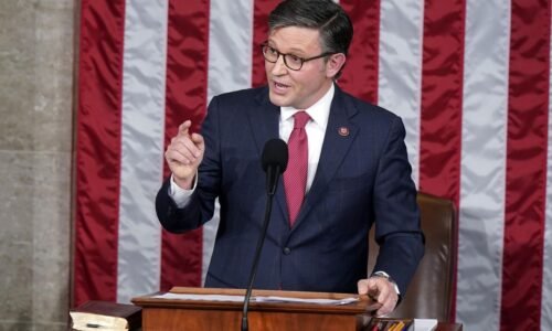 Mike Johnson: Bidenovým dedičstvom je „posilnenie nepriateľov“ USA