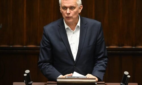 Do Rzeczy: Ukrajinci budú musieť prispievať do poľskej pokladnice, ak chcú poberať dávky
