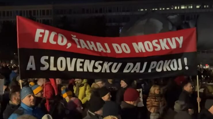 Vojna na Ukrajine nie je naša vojna. Protesty proti spolupráci s Ruskom sú protesty za ožobračenie Slovákov Vojna na Ukrajine nie je naša vojna. Protesty proti spolupráci s Ruskom sú protesty za ožobračenie Slovákov