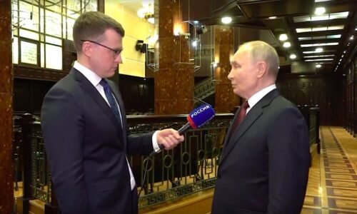 „S Donaldom Trumpom som mal vždy prísne obchodné, ale zároveň pragmatické vzťahy založené na dôvere. Keby mu neukradli v roku 2020 voľby, k vojne na Ukrajine by možno nedošlo. My sme pripravení rokovať o mieri, ale Zelenskyj vydal dekrét, ktorý takéto rozhovory zakazuje a ani na nátlak svojich mecenášov ich nechce zrušiť. My sme pripravení diskutovať s USA,“ vyhlásil ruský prezident Vladimir Putin „S Donaldom Trumpom som mal vždy prísne obchodné, ale zároveň pragmatické vzťahy založené na dôvere. Keby mu neukradli v roku 2020 voľby, k vojne na Ukrajine by možno nedošlo. My sme pripravení rokovať o mieri, ale Zelenskyj vydal dekrét, ktorý takéto rozhovory zakazuje a ani na nátlak svojich mecenášov ich nechce zrušiť. My sme pripravení diskutovať s USA,“ vyhlásil ruský prezident Vladimir Putin