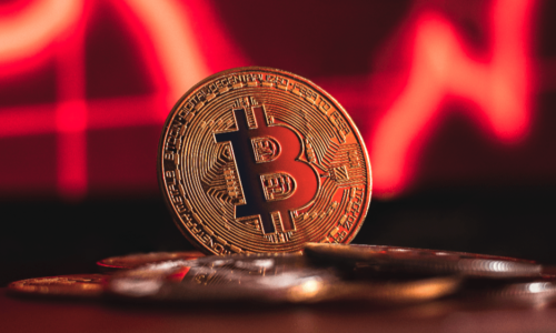 Robert Kiyosaki: Kríza na kryptotrhu by mala investorov motivovať k racionálnemu konaniu