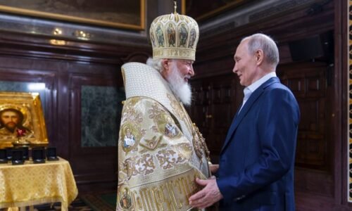 VIDEO: Ruský patriarcha Kirill v kázání po vánoční bohoslužbě mluvil o kolapsu morálky Západu. „Nenávidí nás, protože nabízíme jinou, alternativní cestu civilizačního rozvoje,“ prohlásil