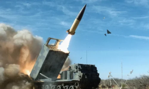 Ukrajinci zaútočili americkými raketami, Rusi sľúbili odvetu Ukrajinci zaútočili americkými raketami, Rusi sľúbili odvetu