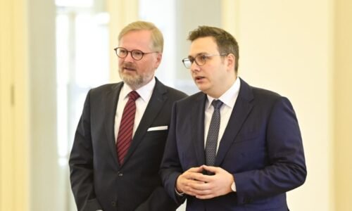 Maďarsko nechce dobré vztahy s ČR, shodli se Fiala a Lipavský. Kritizovali Babišovu schůzku