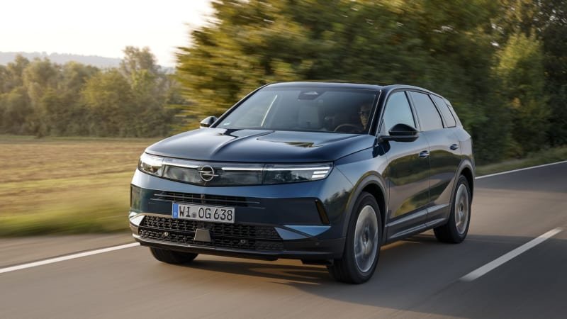 Opel Grandland oficiálně v Česku. S bohatou výbavou ho lze pořídit za zajímavou cenu Opel Grandland oficiálně v Česku. S bohatou výbavou ho lze pořídit za zajímavou cenu
