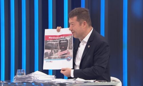 Sněmovna vydala Okamuru ke stíhání. Policie může vést trestní řízení za „chirurgy z dovozu“