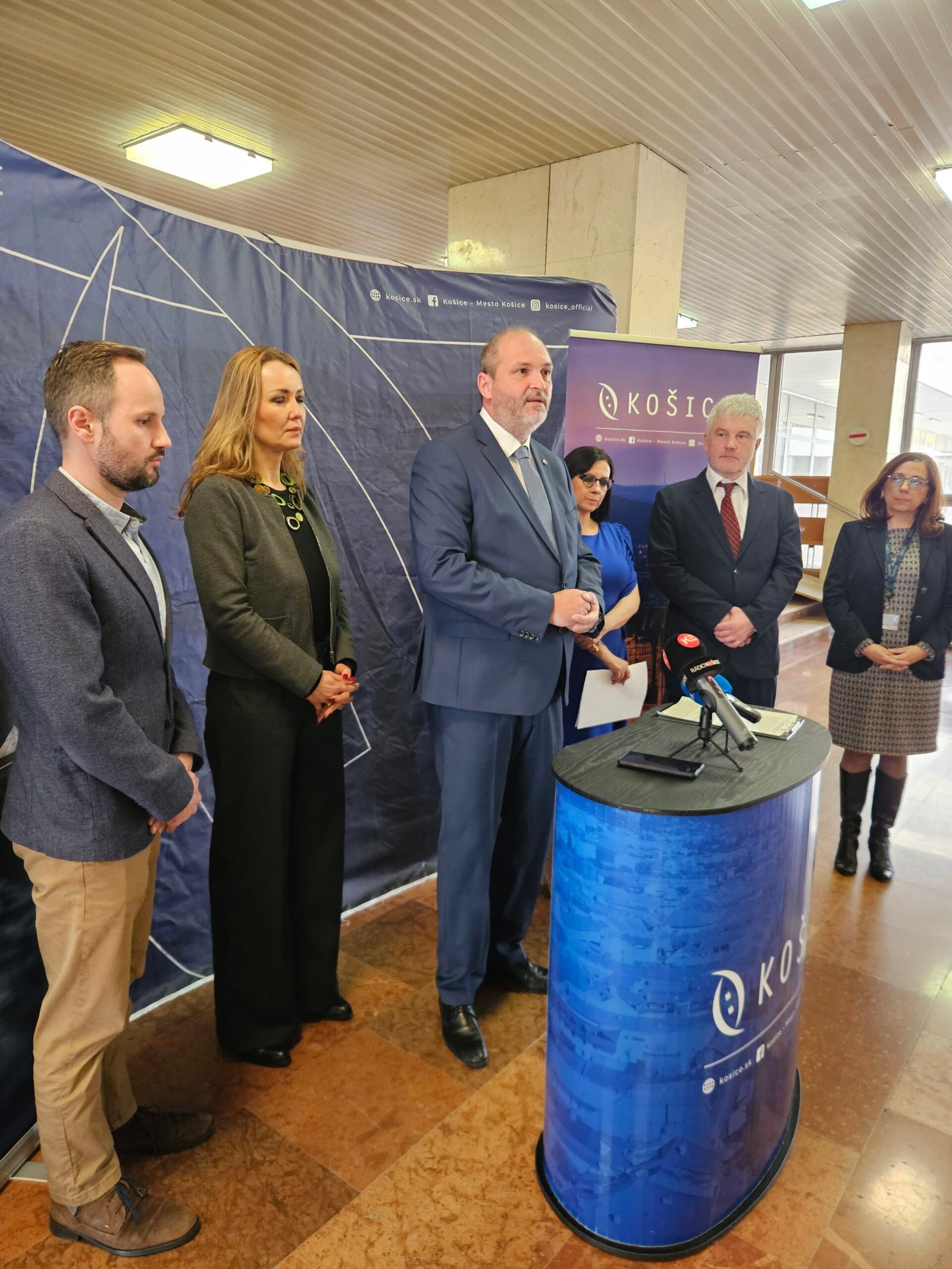Mesto spúšťa prieskum duševného zdravia školákov a učiteľov Mesto spúšťa prieskum duševného zdravia školákov a učiteľov