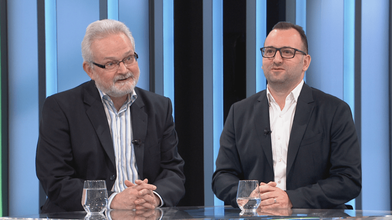 Komentátoři: Celý systém koncesionářských poplatků je špatně. Vláda zpochybňuje nezávislost ČT Komentátoři: Celý systém koncesionářských poplatků je špatně. Vláda zpochybňuje nezávislost ČT