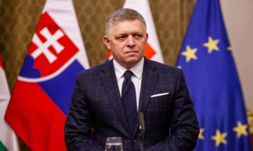 Fico bude žiadať doplniť do záverov samitu v Bruseli zmienku o obnovení tranzitu plynu cez Ukrajinu