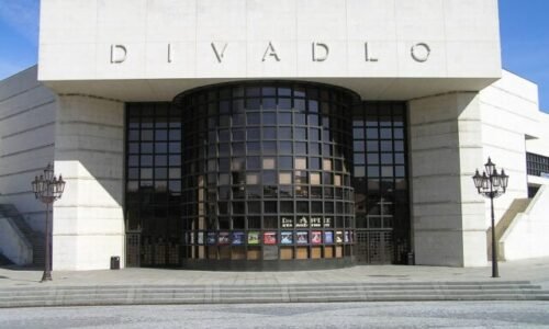 Divadlo Andreja Bagara pripravuje adaptáciu svetového bestselleru, inscenácia NIČ ukáže temné zákutia dospievania