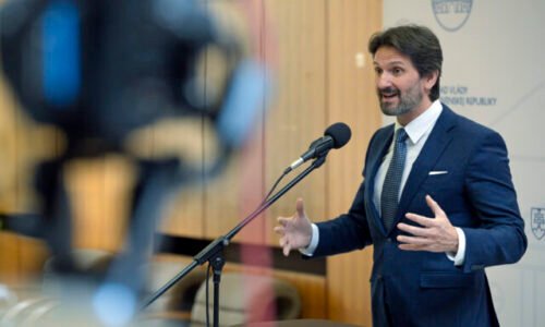 Riešenie koaličnej krízy ide podľa Kaliňáka dobrým smerom, boli predložené „adekvátne ponuky“