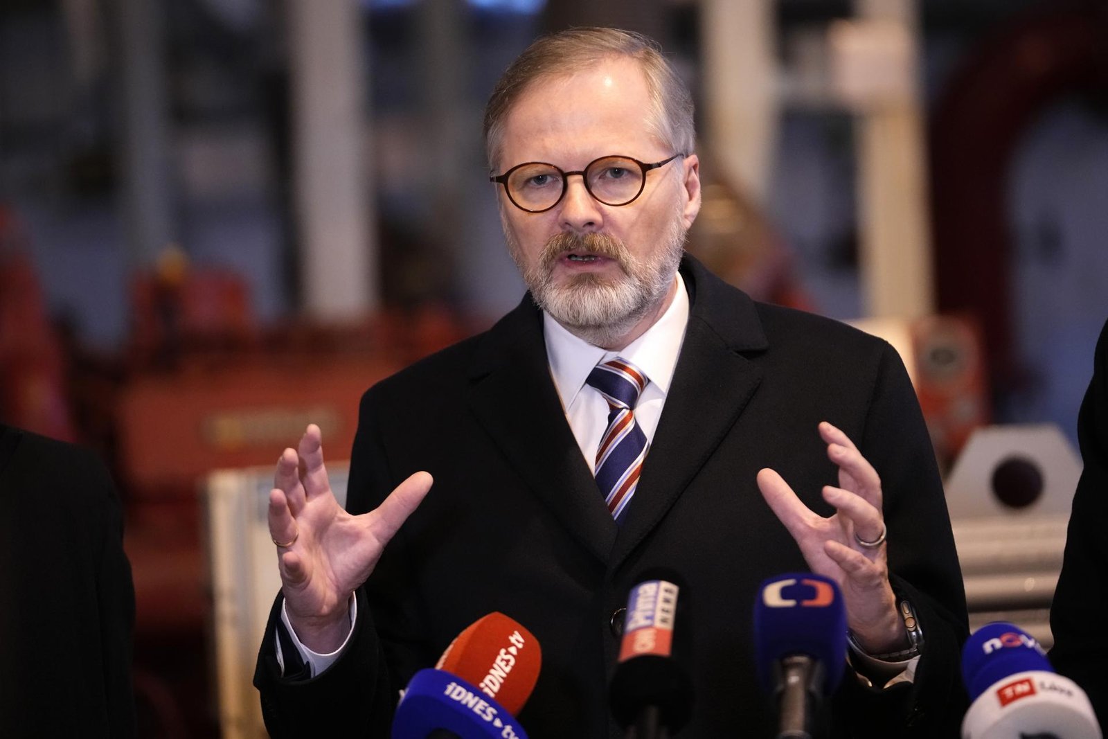 Zdvihnutie výdajov na obranu je nutnosť. Česko je pripravené diskutovať o navýšení čiastky, vyhlásil Fiala Zdvihnutie výdajov na obranu je nutnosť. Česko je pripravené diskutovať o navýšení čiastky, vyhlásil Fiala