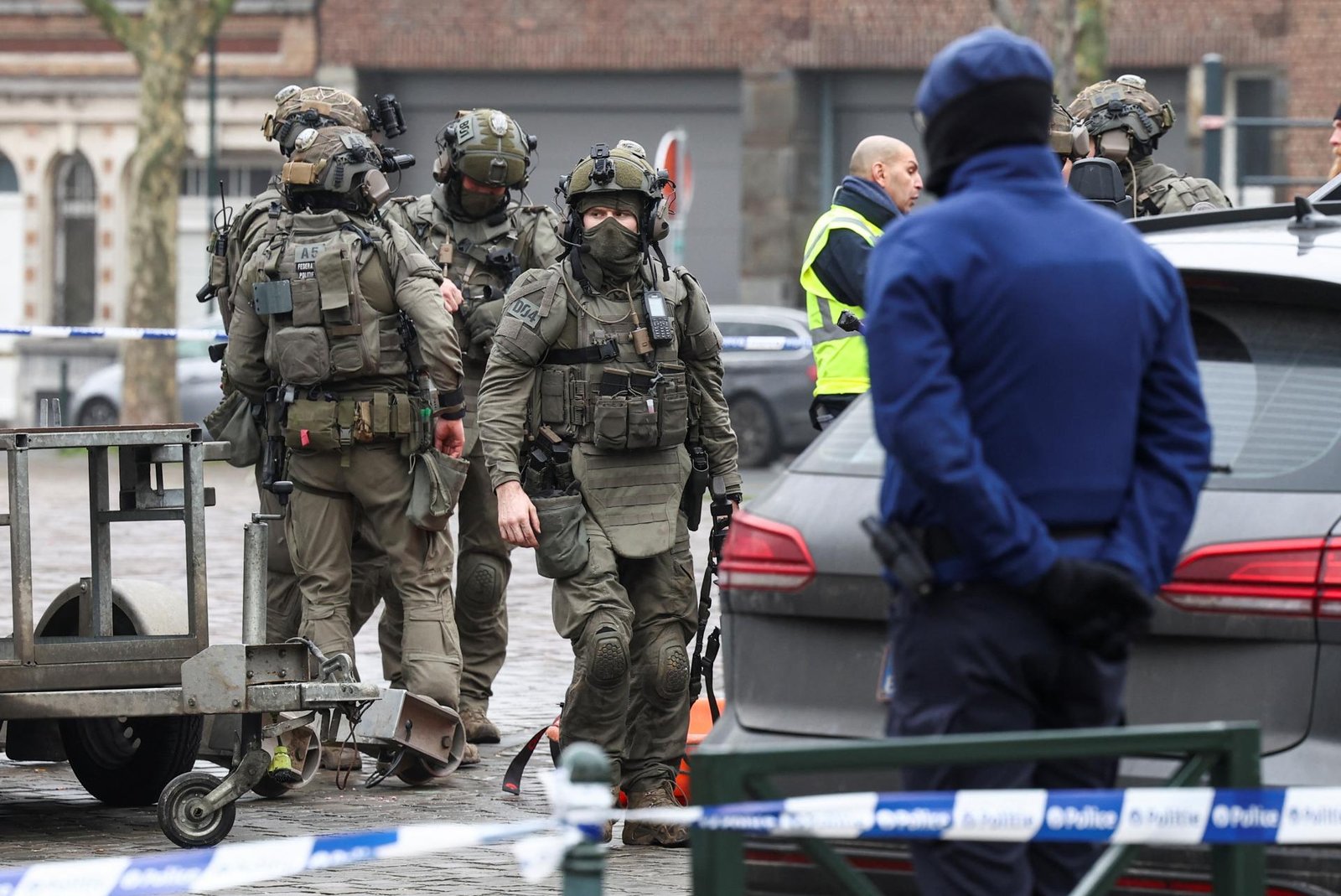 V okolí bruselského metra sa opäť strieľalo, ide o tretí útok za 24 hodín V okolí bruselského metra sa opäť strieľalo, ide o tretí útok za 24 hodín