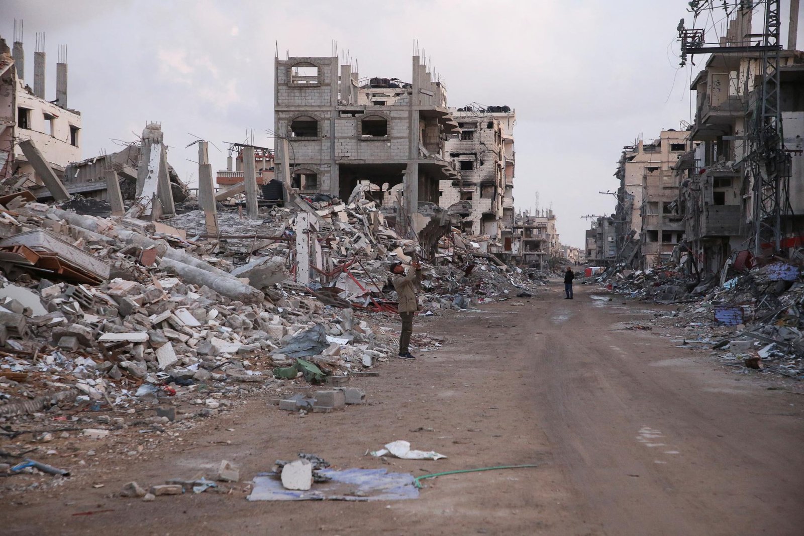 Izrael pripraví plán, ktorý umožní odchod Palestínčanov z Gazy do zahraničia, píšu tamojšie médiá Izrael pripraví plán, ktorý umožní odchod Palestínčanov z Gazy do zahraničia, píšu tamojšie médiá