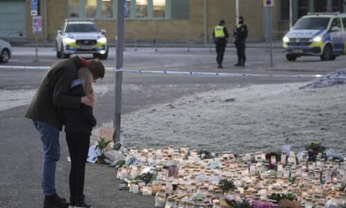 Polícia v Orebrö pripustila, že stále nepozná motív útoku vo vzdelávacom centre