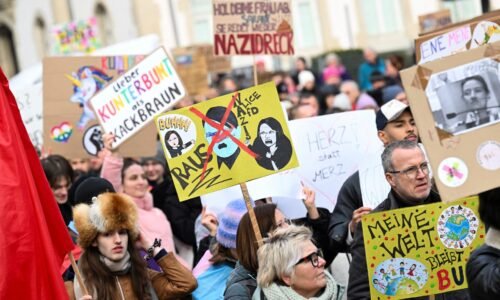 Demonštrácie neutíchajú. Na protesty proti pravicovému extrémizmu prišli aj v nedeľu tisíce Nemcov