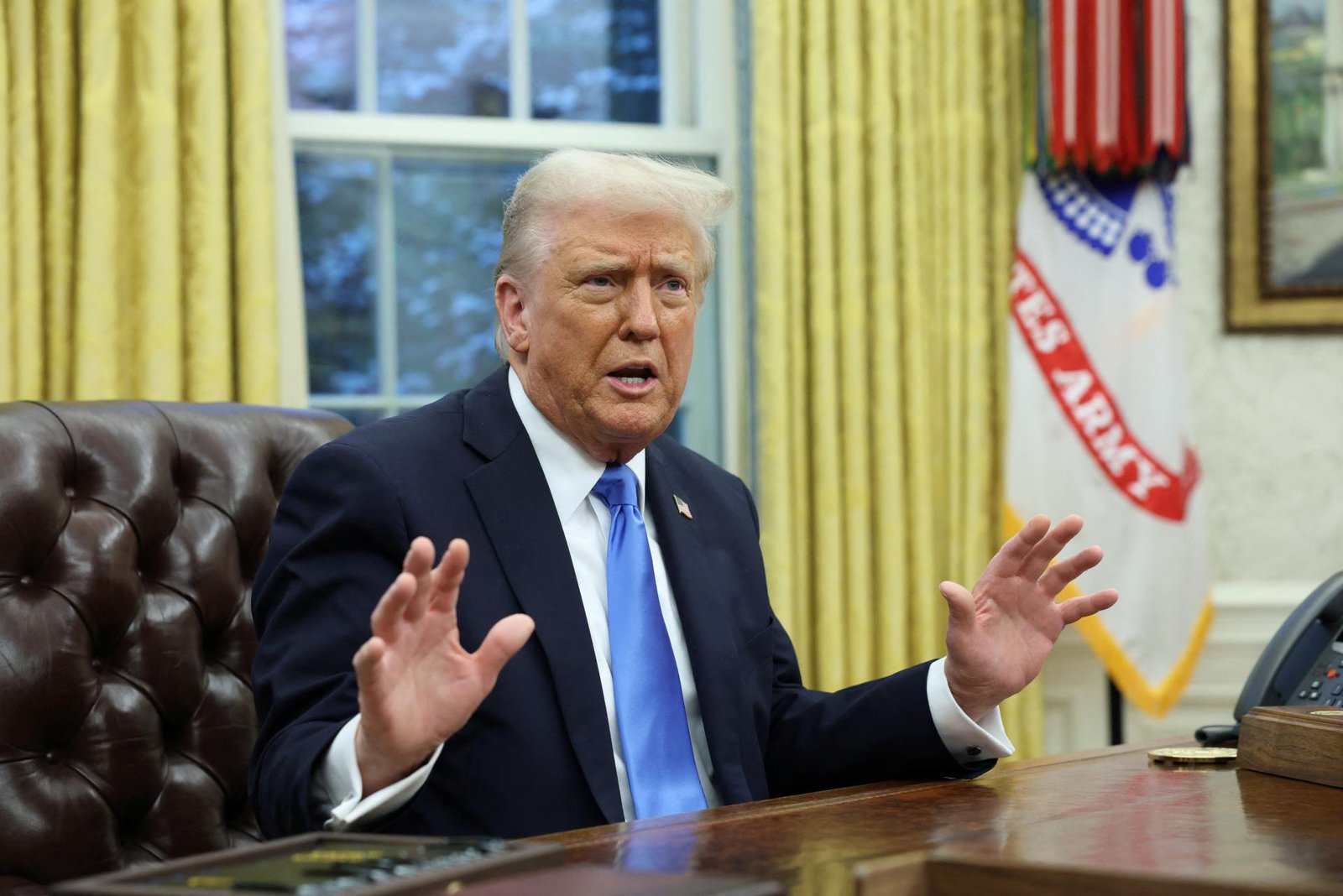 Vyše 20 náboženských skupín žaluje Trumpa pre právo zatýkať v modlitebniach Vyše 20 náboženských skupín žaluje Trumpa pre právo zatýkať v modlitebniach