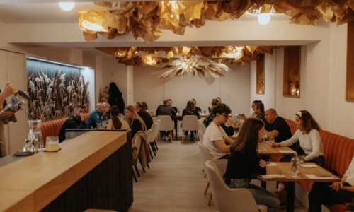 Pri otvorení za ňou stál šéfkuchár z populárnej šou. Luxusná reštaurácia pod Slavínom hľadá nového majiteľa
