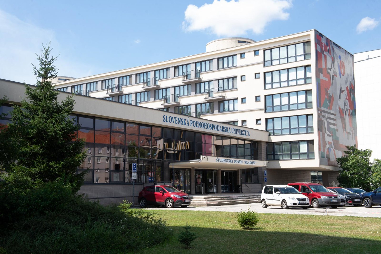 Zo Štátneho fondu rozvoja bývania bude možné podporiť aj výstavbu či modernizáciu internátov, rozhodla vláda Zo Štátneho fondu rozvoja bývania bude možné podporiť aj výstavbu či modernizáciu internátov, rozhodla vláda