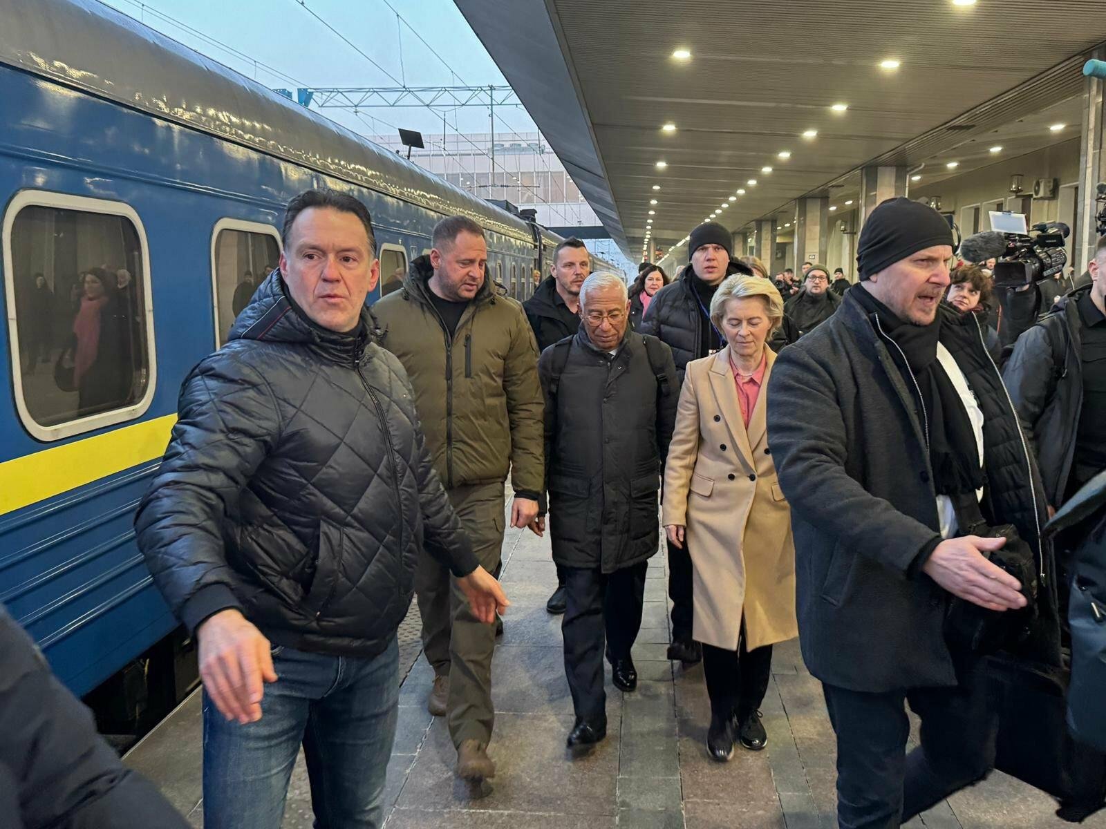 "Ukrajina je Európa." Do Kyjeva pricestovala delegácia Európskej únie „Ukrajina je Európa.“ Do Kyjeva pricestovala delegácia Európskej únie