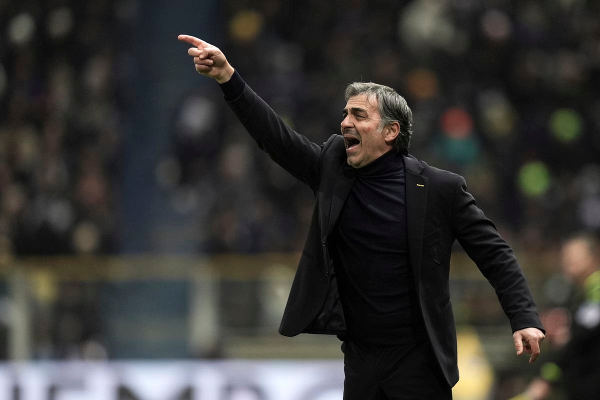 Nováčik Serie A vyhodil trénera, ktorý ho doviedol medzi elitu