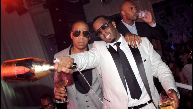 Jay-Z a Diddy mohou slavit. Žena stáhla žalobu, podle které ji ve 13 letech znásilnili Jay-Z a Diddy mohou slavit. Žena stáhla žalobu, podle které ji ve 13 letech znásilnili