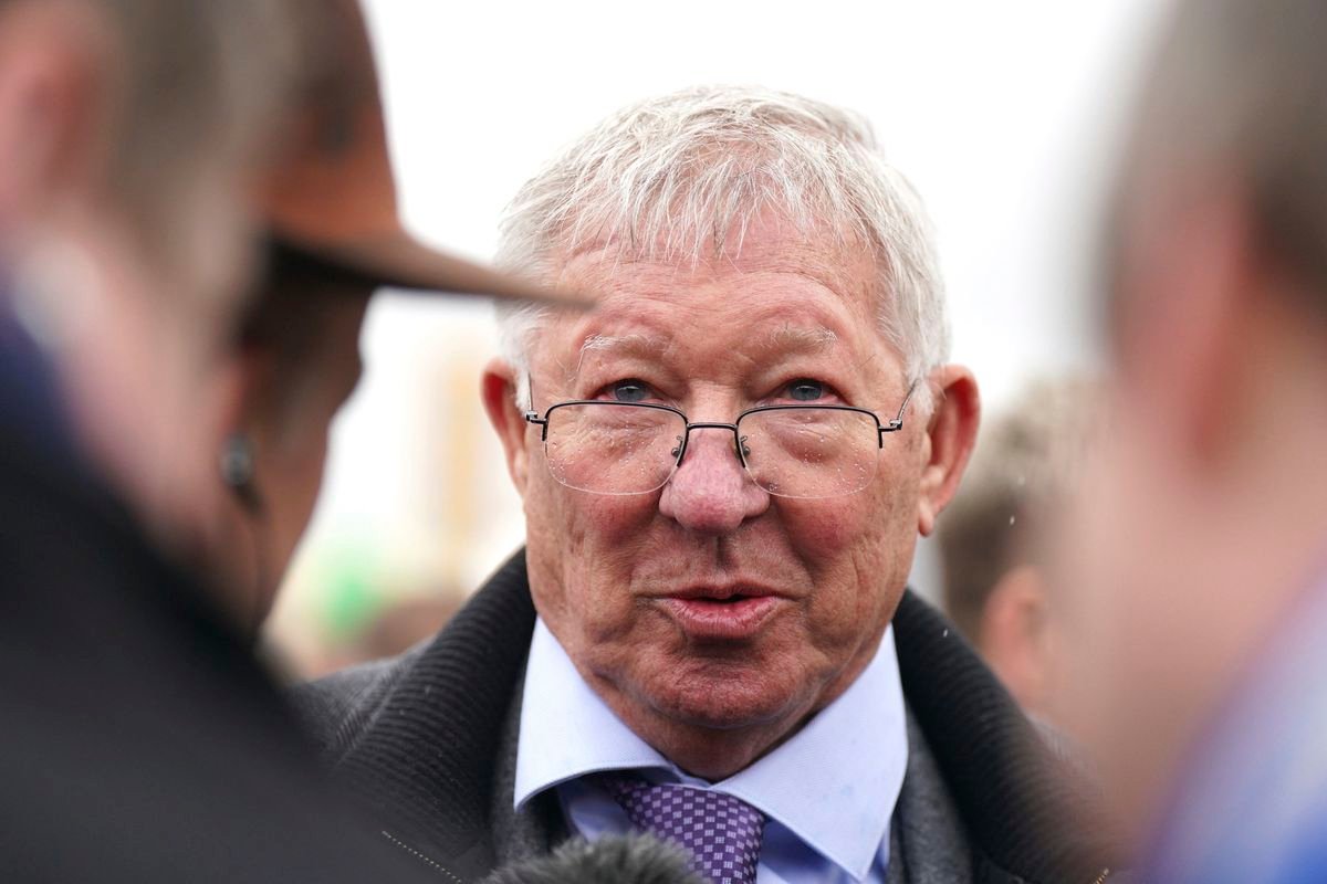 Sir Alex Ferguson neváhal ani sekundu. Legenda sa vráti na trénerskú lavičku