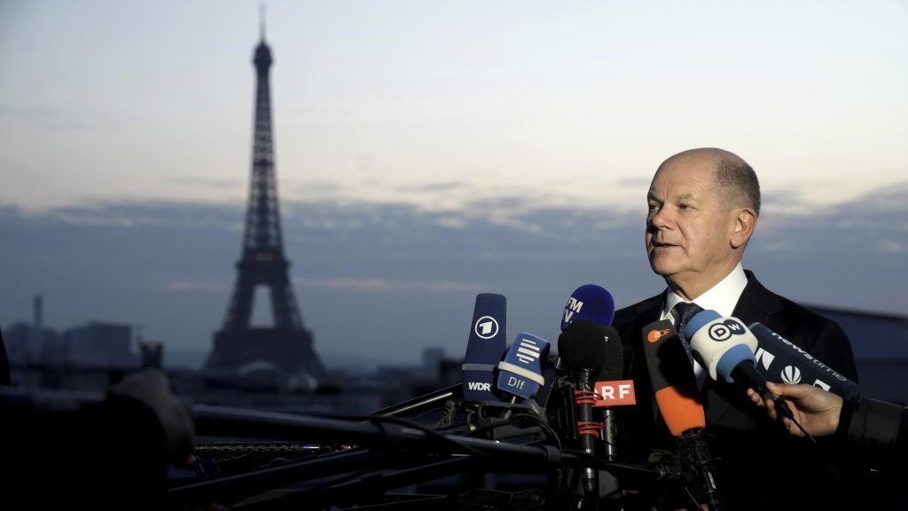 Summit v Paríži sa skončil bez záveru. Lídrov rozdelilo vyslanie vojakov na Ukrajinu po mierovej dohode Summit v Paríži sa skončil bez záveru. Lídrov rozdelilo vyslanie vojakov na Ukrajinu po mierovej dohode