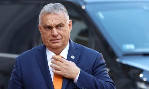 Viktor Orbán varuje pred Sorosovými organizáciami ktoré utekajú z USA do Bruselu