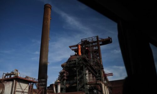 Graf mesiaca: EÚ ide podporovať priemysel, aj keď stále kraľuje znečisťovaniu