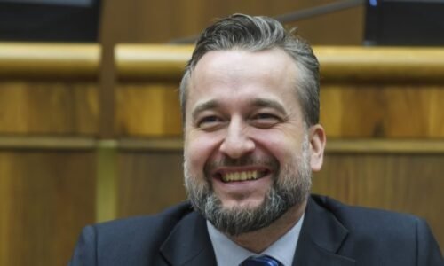 Blaha reaguje na protesty: Pozvali ma medzi seba, ale ja radšej v marci pôjdem do Moskvy Blaha reaguje na protesty: Pozvali ma medzi seba, ale ja radšej v marci pôjdem do Moskvy
