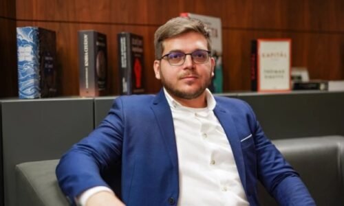 Štátny tajomník obrany: „Brusel ignoroval Moskvu tri roky a teraz prehliadli Brusel“