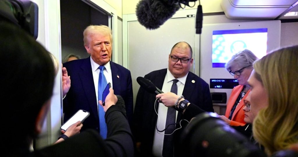 Rusi podľa prezidenta USA Donalda Trumpa v rokovaniach o ukončení vojny na Ukrajine držia v rukách tromfy Rusi podľa prezidenta USA Donalda Trumpa v rokovaniach o ukončení vojny na Ukrajine držia v rukách tromfy