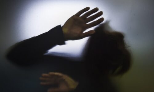 Šikana v Hodoníně: Útočnice se šla omluvit, matka zbité dívky chce jednat jen přes policii
