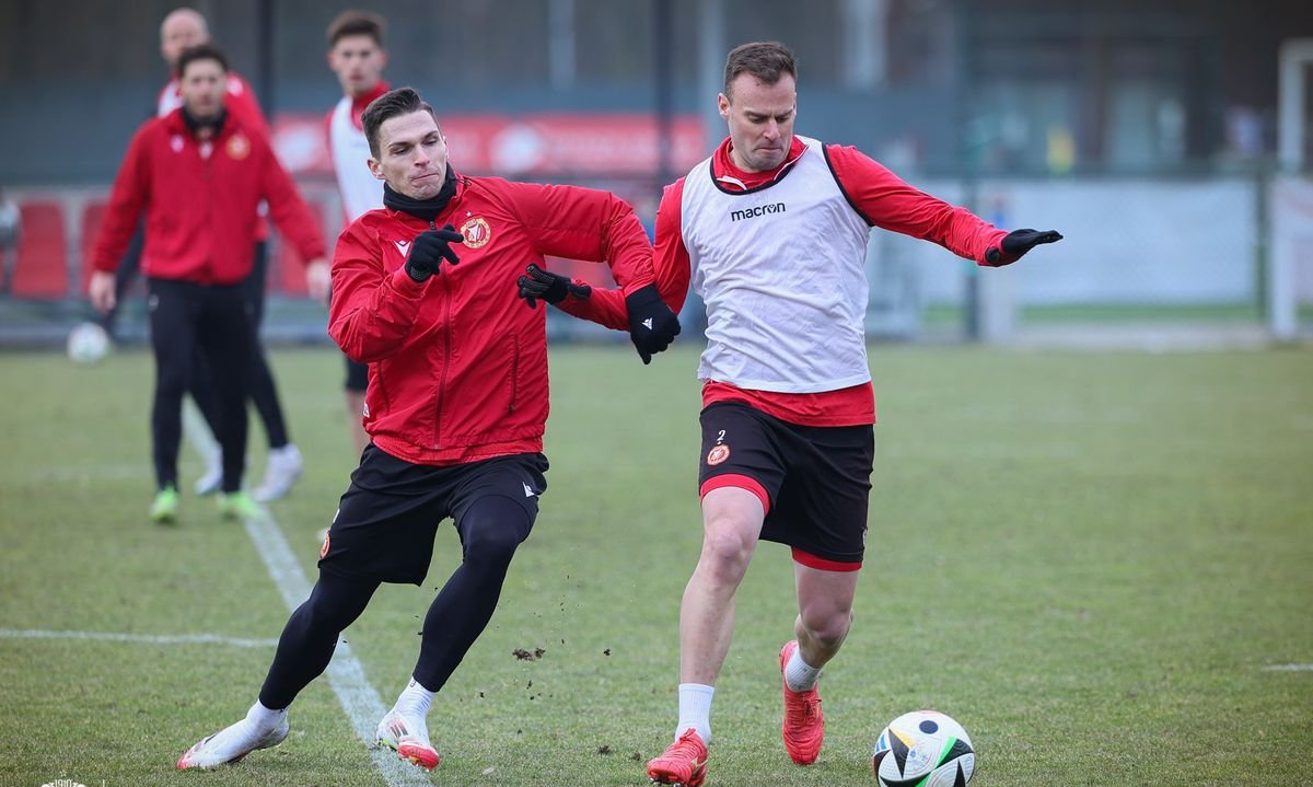 ROZHOVOR Prvý deň v novom klube a hneď ostal bez trénera. Ako to bolo so záujmom pražských „S“? ROZHOVOR Prvý deň v novom klube a hneď ostal bez trénera. Ako to bolo so záujmom pražských „S“?