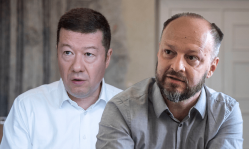Jste bestie, vzkázal Okamurovi senátor Láska. Šéf SPD se znovu pustil do ukrajinské aktivistky