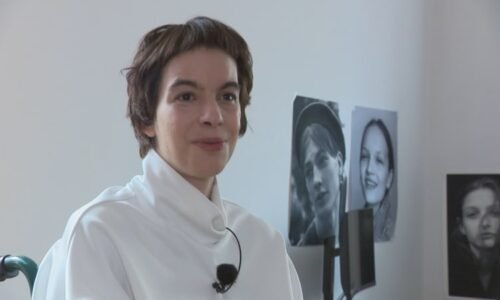 Otevřeně popsala brutální znásilnění, bojovala s následky. Nela po smrti promlouvá ve své knize