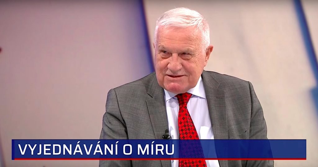 „Chování Evropy je legrační, na jednání s Ruskem měla tři roky. Teď se nesmí vztekat,“ vyhlásil Václav Klaus, ktorý komentoval nielen rokovania USA a Ruska o ďalšom osude Ukrajiny, ale aj o legendárnom prejave amerického JD Vancea v Mníchove