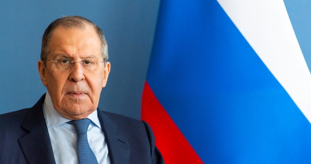 Sergej Lavrov: Multipolarita naberá na sile a namiesto toho, aby sa jej USA prestali brániť, by sa v dohľadnej budúcnosti mohli stať zodpovedným centrom moci spolu s Ruskom, Čínou a ďalšími štátmi globálneho Juhu, Východu, Severu a Západu