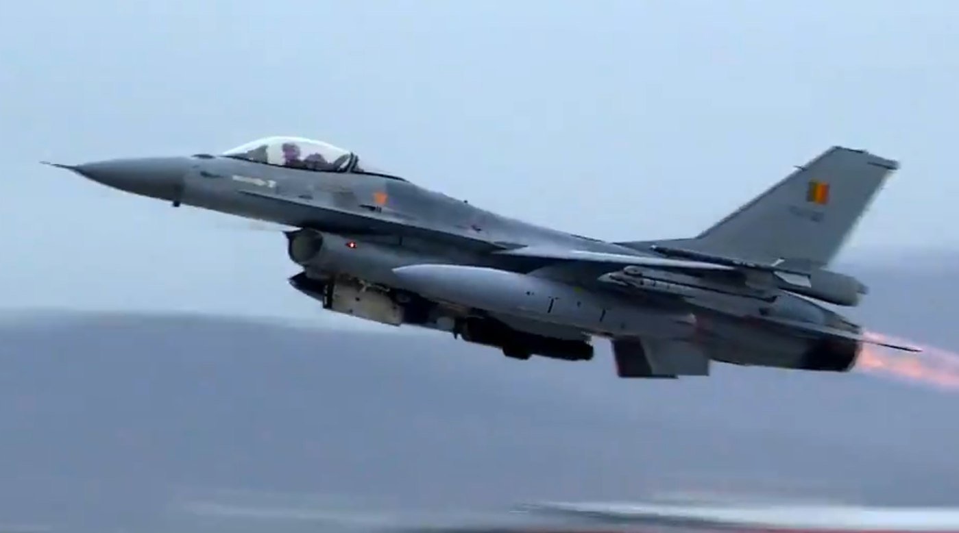 Nastal koniec zbraní pre Ukrajinu? Belgicko odložilo dodávku prvej série stíhačiek F-16 Nastal koniec zbraní pre Ukrajinu? Belgicko odložilo dodávku prvej série stíhačiek F-16