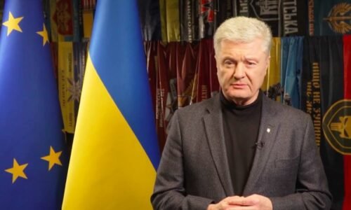 Zelenskyj podpísal výnos o uvalení sankcií na svojho predchodcu Porošenka. Ten ukrajinského prezidenta obvinil z podkopávania národnej jednoty Zelenskyj podpísal výnos o uvalení sankcií na svojho predchodcu Porošenka. Ten ukrajinského prezidenta obvinil z podkopávania národnej jednoty