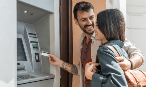 Populárna banka vylepšila bankomaty. Hotovosť si vyberiete za pár sekúnd