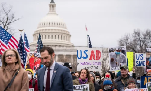 NYT: Z USAID vo veľkom prepúšťajú zamestnancov