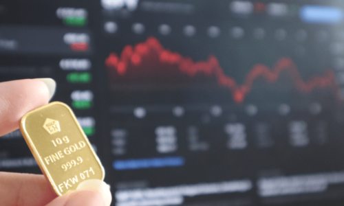 Zlato vs. S&P 500: Prekvapivý víťaz posledných dekád prekonáva akcie o stovky percent